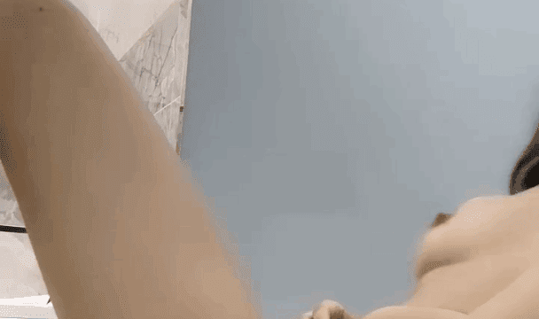 Tango Freya ifşa Seksi fiziğiyle amcığını sergiledi