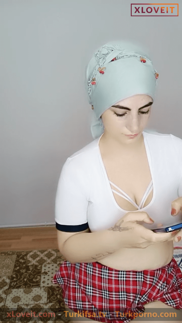 Bizikiaşık ifşa Türbanlı evli çiftin yayınını seyret