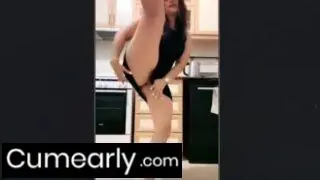 Ayşe Elbi ifşa Meme ve Amcık açma