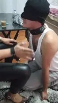 Tokatlarımın çok fazla acıtmadığını dile getiriyor